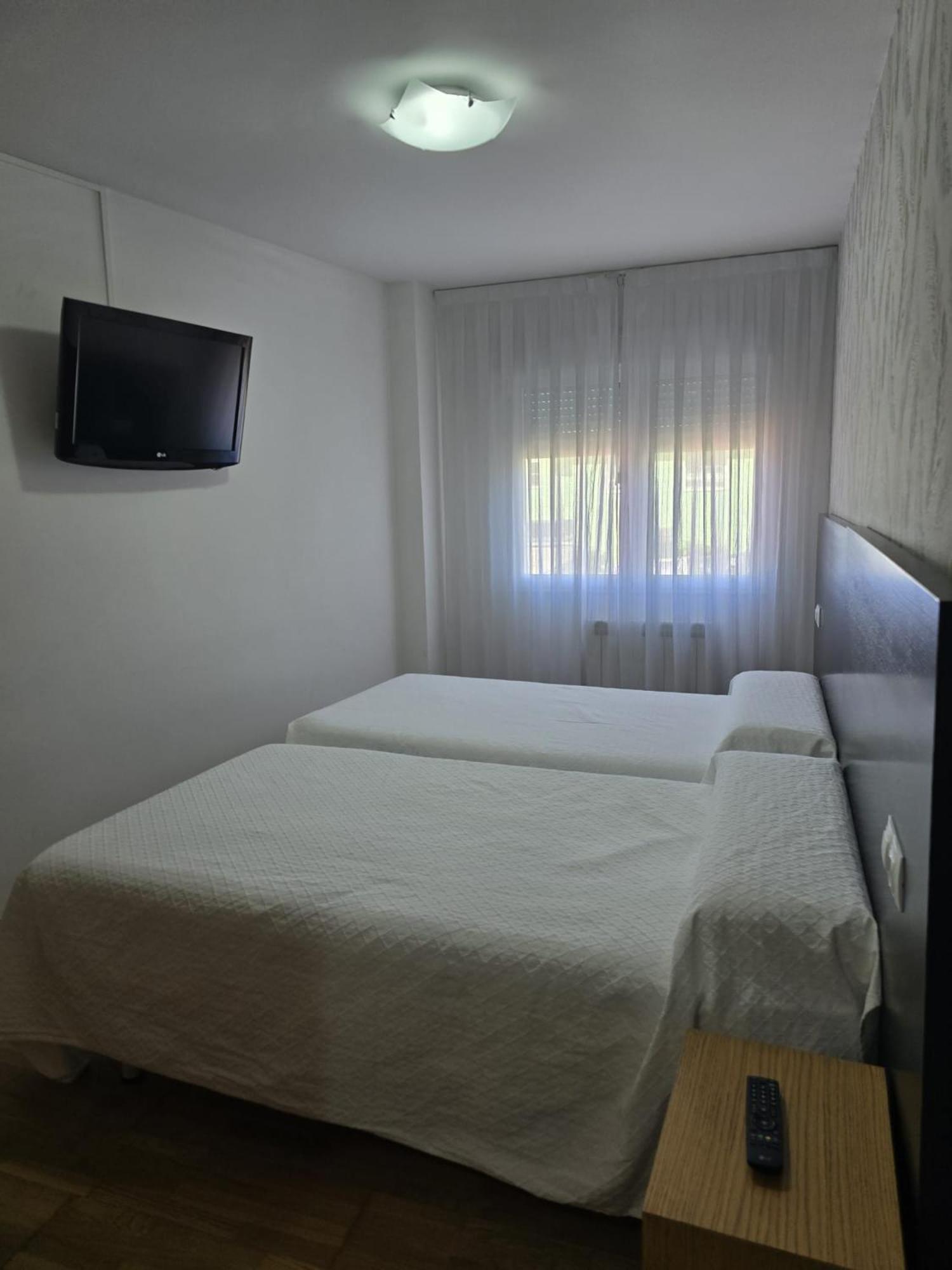 Noja Rooms أو بيدروزو المظهر الخارجي الصورة
