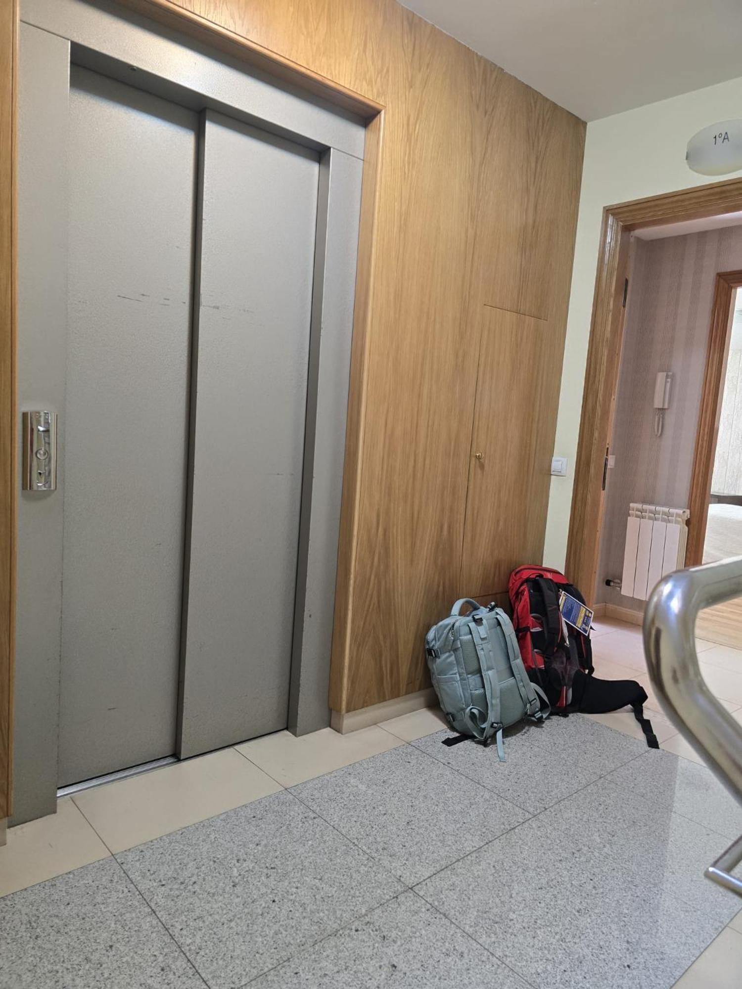 Noja Rooms أو بيدروزو المظهر الخارجي الصورة